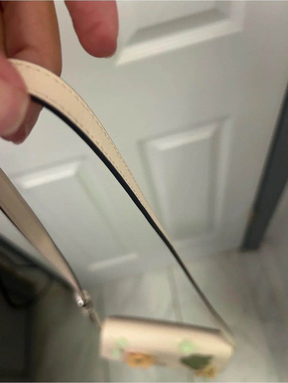 NWOT KATE SPADE floral appliqué leather crossbody bag.